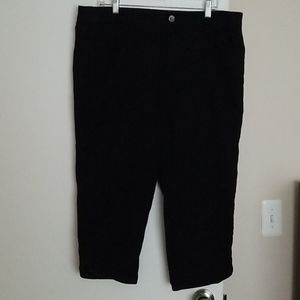 Black capri lightweight jeans